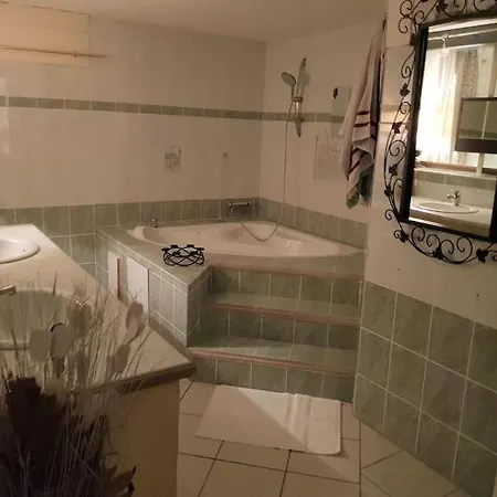 Entre Quercy & Perigord Apartamento *